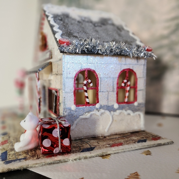 etro Inspired Upcycled LED Santa's Workshop Village House - Yellow Light - Picture 5 of 9